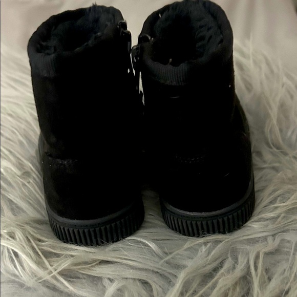 Cat & Jack Black Toddler Boots - Picture 2 of 2